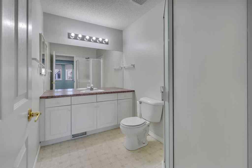 MLS® A2264068 - 140 Valley Ridge Heights NW in Valley Ridge Calgary, Residential