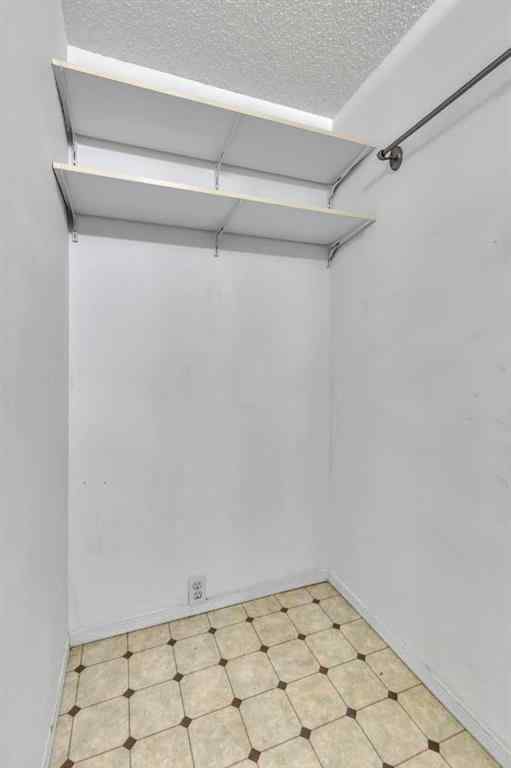 MLS® A2264068 - 140 Valley Ridge Heights NW in Valley Ridge Calgary, Residential