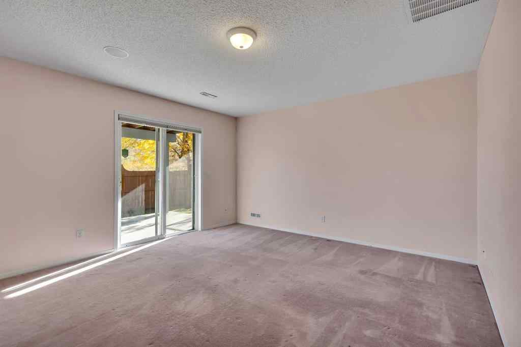 MLS® A2264068 - 140 Valley Ridge Heights NW in Valley Ridge Calgary, Residential