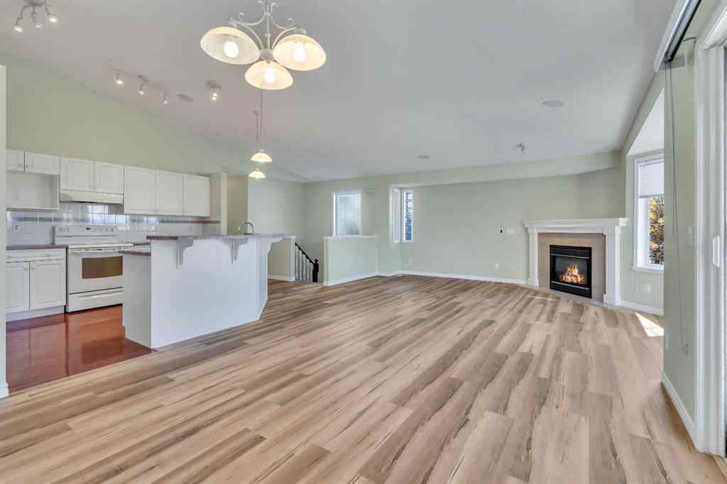 MLS® A2264068 - 140 Valley Ridge Heights NW in Valley Ridge Calgary, Residential