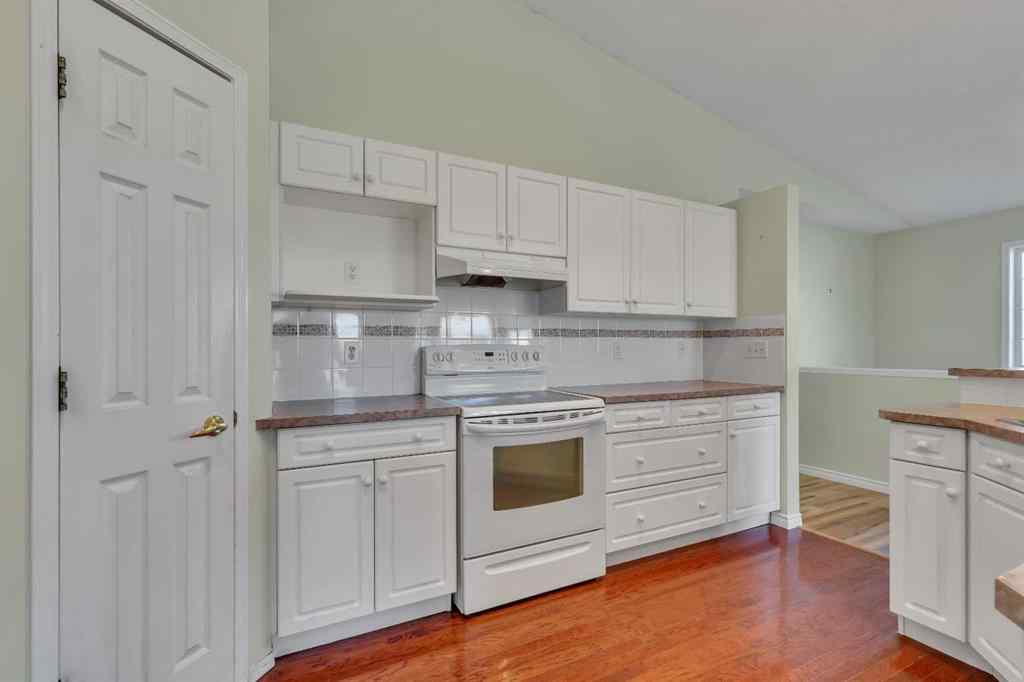 MLS® A2264068 - 140 Valley Ridge Heights NW in Valley Ridge Calgary, Residential