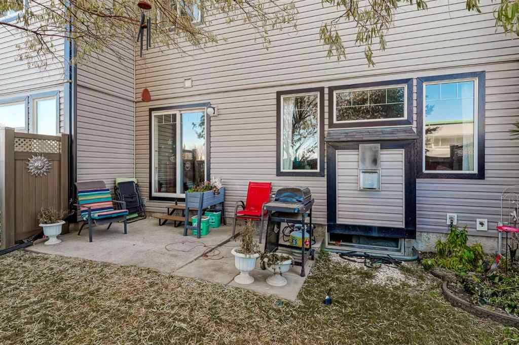 MLS® A2264070 - Unit #7 102 Canoe Square SW in Canals Airdrie, Residential