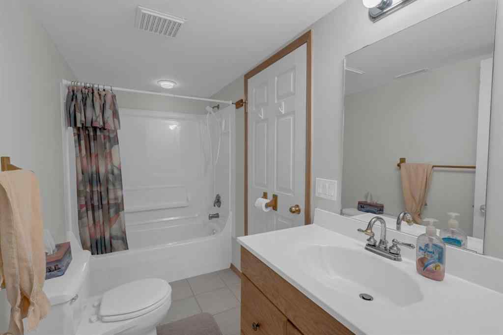 MLS® A2264073 - 102 Edgebrook Heights NW in Edgemont Calgary, Residential