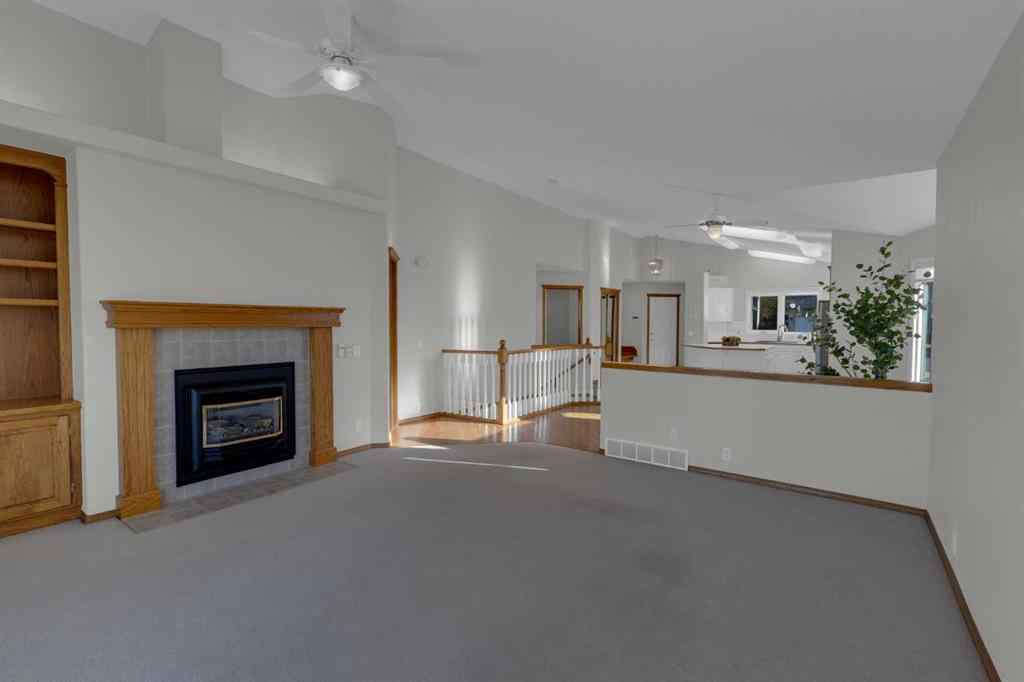 MLS® A2264073 - 102 Edgebrook Heights NW in Edgemont Calgary, Residential