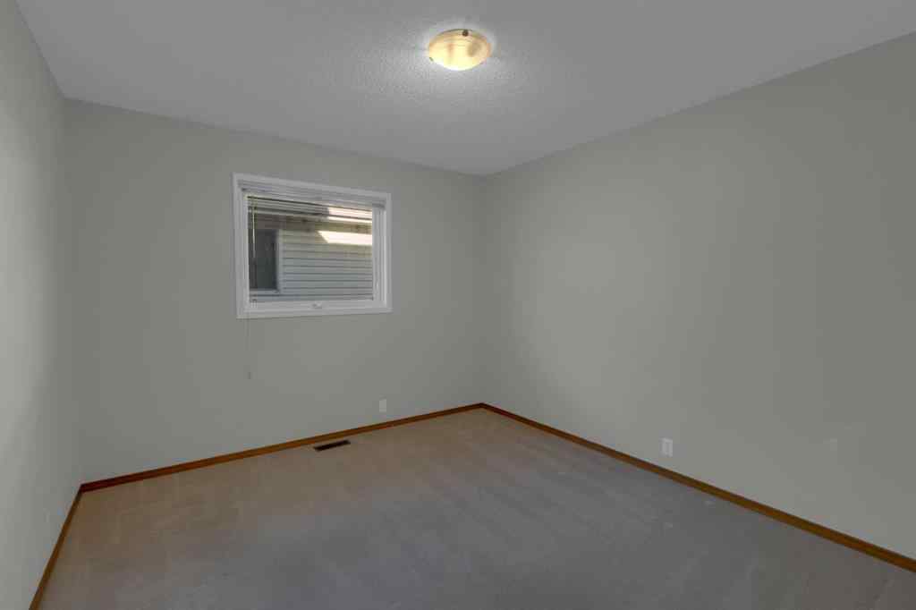 MLS® A2264073 - 102 Edgebrook Heights NW in Edgemont Calgary, Residential