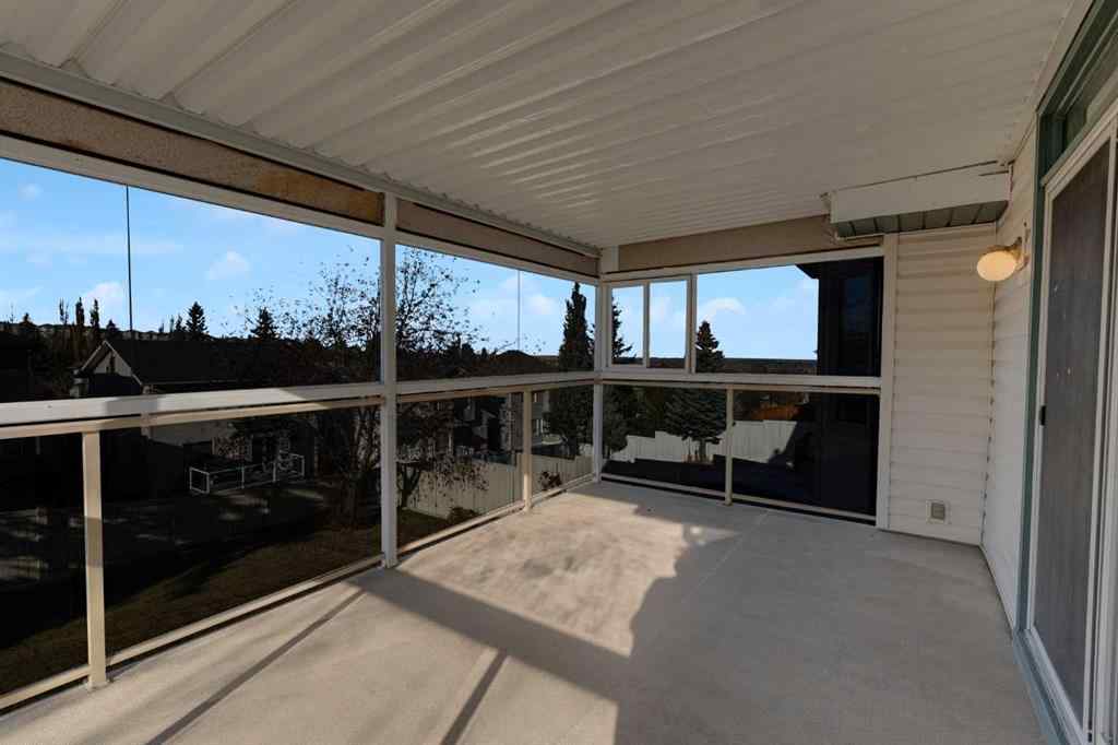 MLS® A2264073 - 102 Edgebrook Heights NW in Edgemont Calgary, Residential