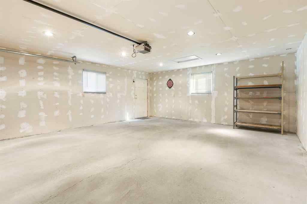 MLS® A2264077 - 58 Kingsland Place SW in Kingsland Calgary, Residential