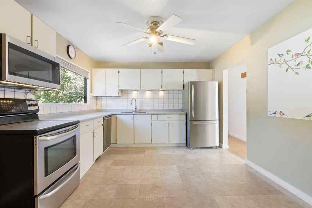 MLS® A2264077 - 58 Kingsland Place SW in Kingsland Calgary, Residential