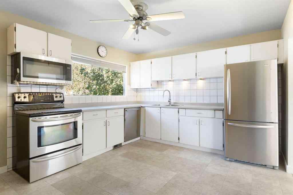 MLS® A2264077 - 58 Kingsland Place SW in Kingsland Calgary, Residential