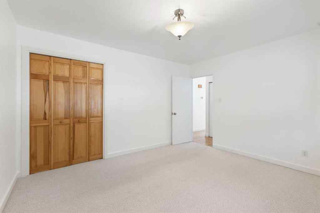 MLS® A2264077 - 58 Kingsland Place SW in Kingsland Calgary, Residential