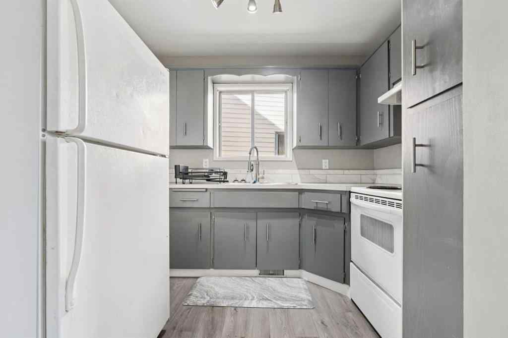 MLS® A2264078 - 218 Falmere Way NE in Falconridge Calgary, Residential