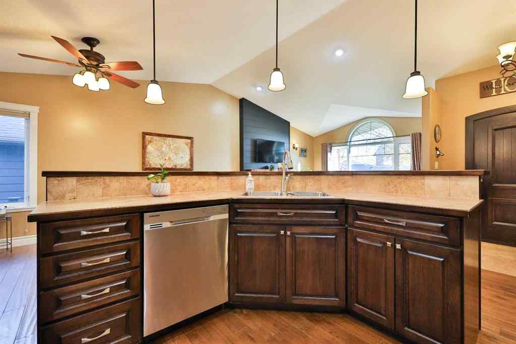 MLS® A2264080 - 706 Northridge Avenue  in NONE Picture Butte, Residential