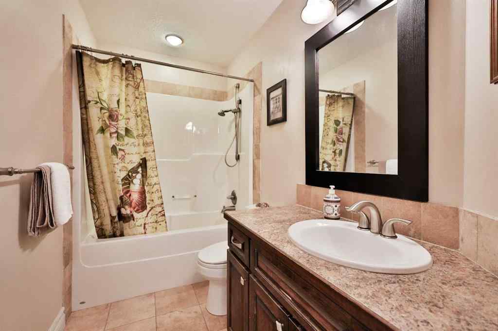 MLS® A2264080 - 706 Northridge Avenue  in NONE Picture Butte, Residential