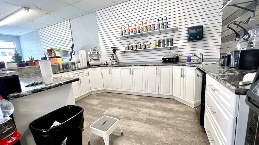 MLS® A2264081 - 113 Main St   in NONE Oyen, Commercial