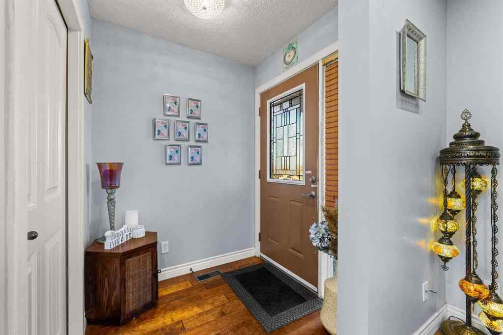 MLS® A2264088 - 9287 Saddlebrook Drive NE in Saddle Ridge Calgary, Residential