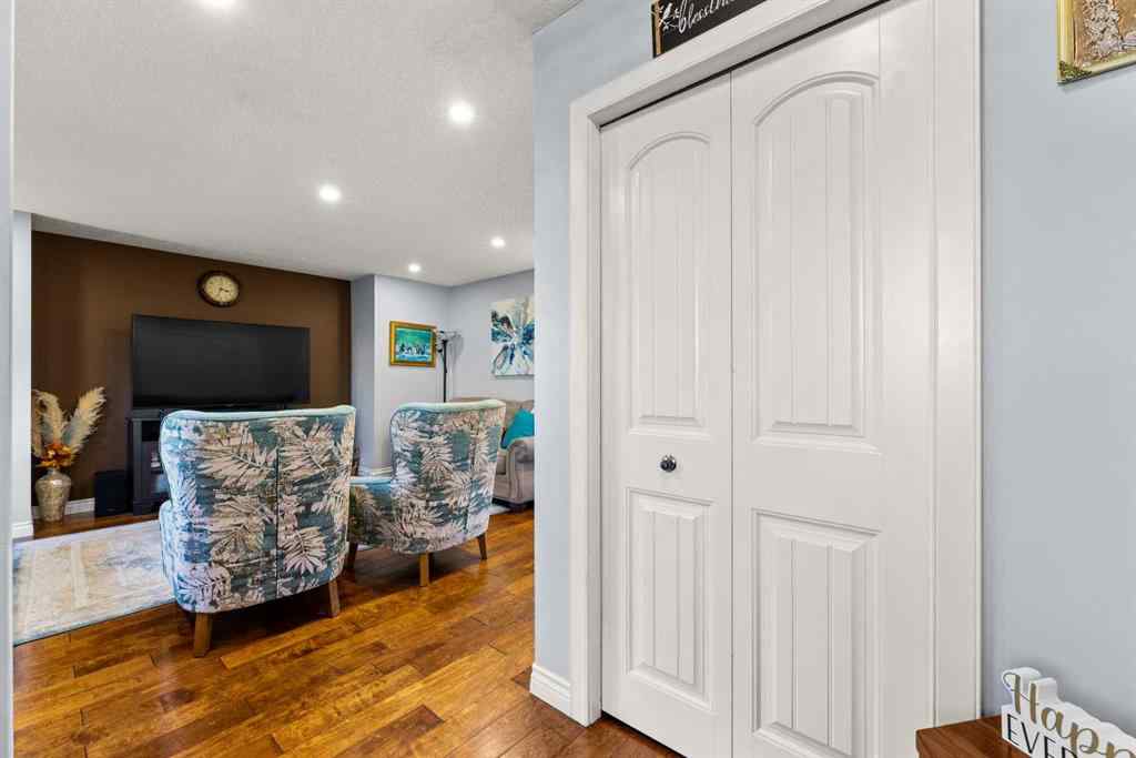 MLS® A2264088 - 9287 Saddlebrook Drive NE in Saddle Ridge Calgary, Residential