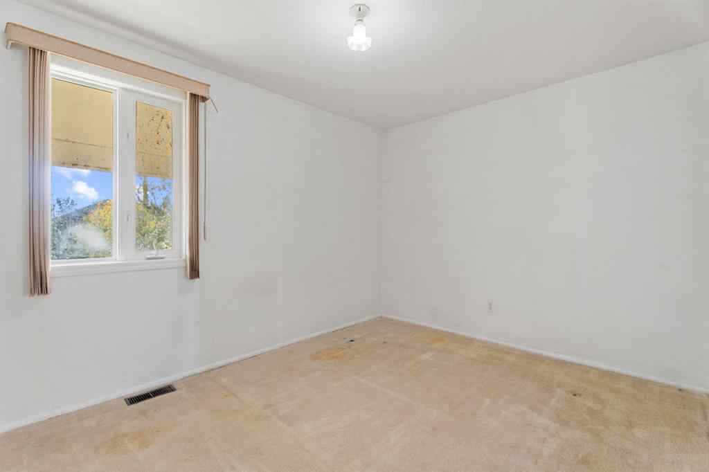 MLS® A2264090 - 208 1 Street N in NONE Milo, Residential