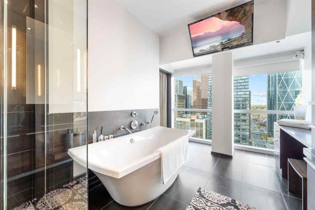 MLS® A2264092 - Unit #2004 108 9th Avenue SW in Downtown Commercial Core Calgary, Residential