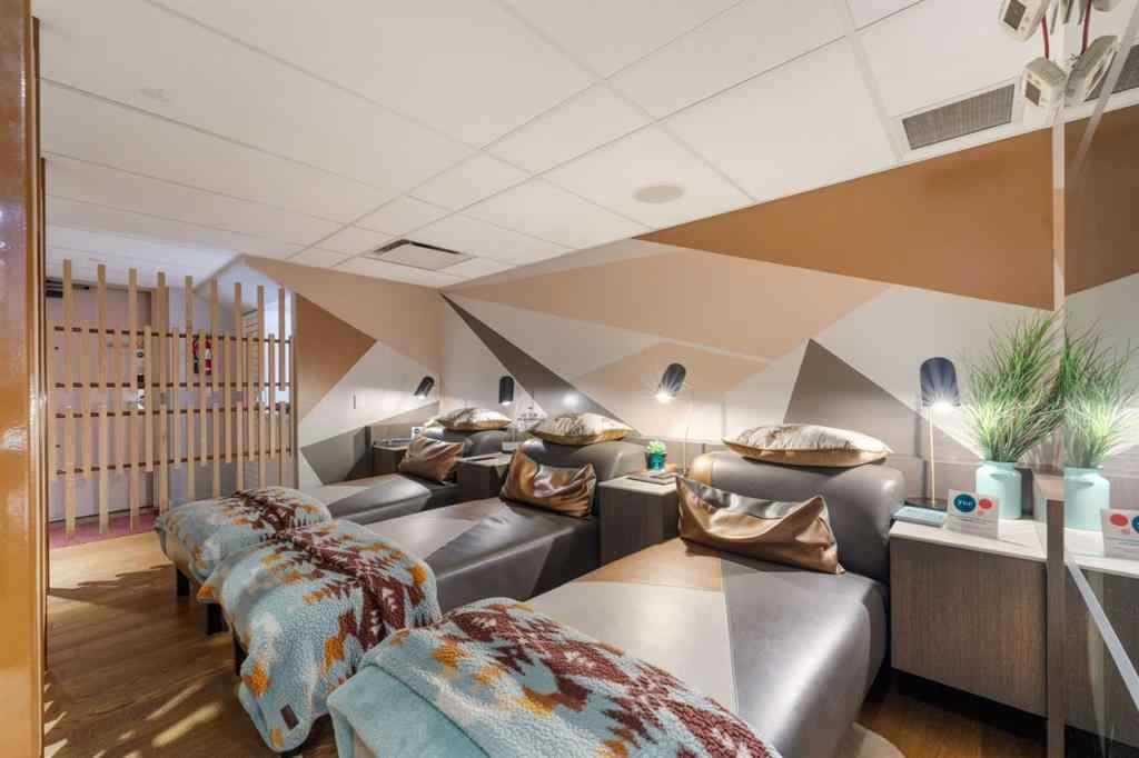 MLS® A2264092 - Unit #2004 108 9th Avenue SW in Downtown Commercial Core Calgary, Residential