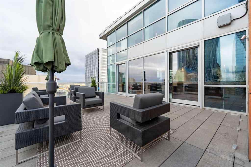 MLS® A2264092 - Unit #2004 108 9th Avenue SW in Downtown Commercial Core Calgary, Residential