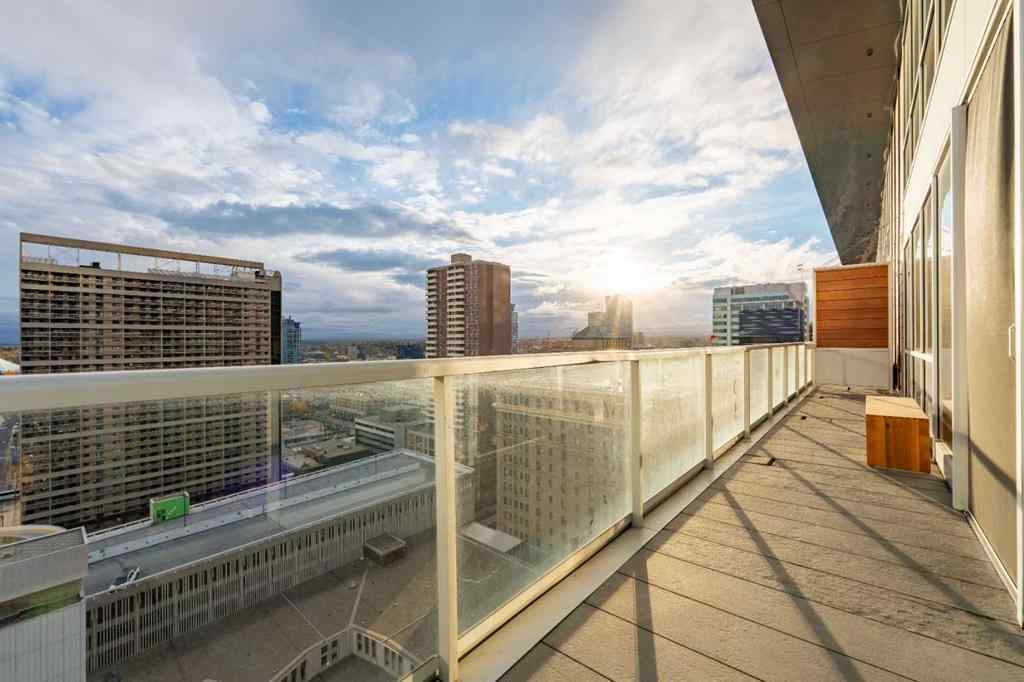 MLS® A2264092 - Unit #2004 108 9th Avenue SW in Downtown Commercial Core Calgary, Residential