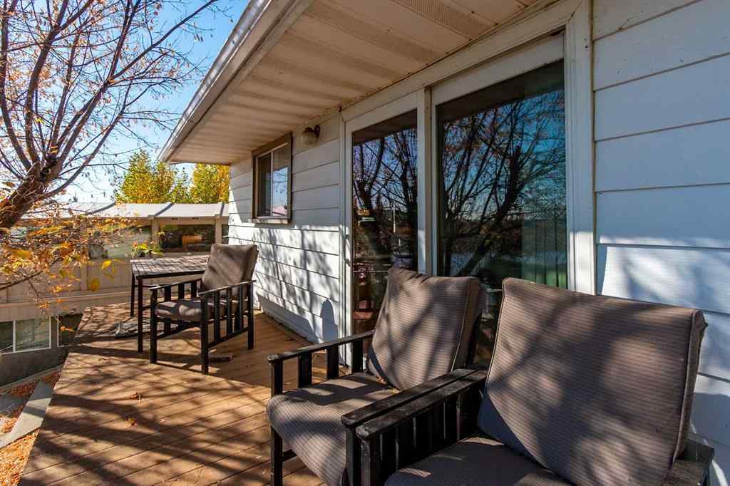 MLS® A2264095 - 1044 West Chestermere Drive   in NONE Chestermere, Residential