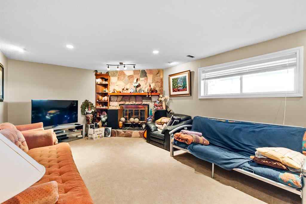 MLS® A2264095 - 1044 West Chestermere Drive   in NONE Chestermere, Residential
