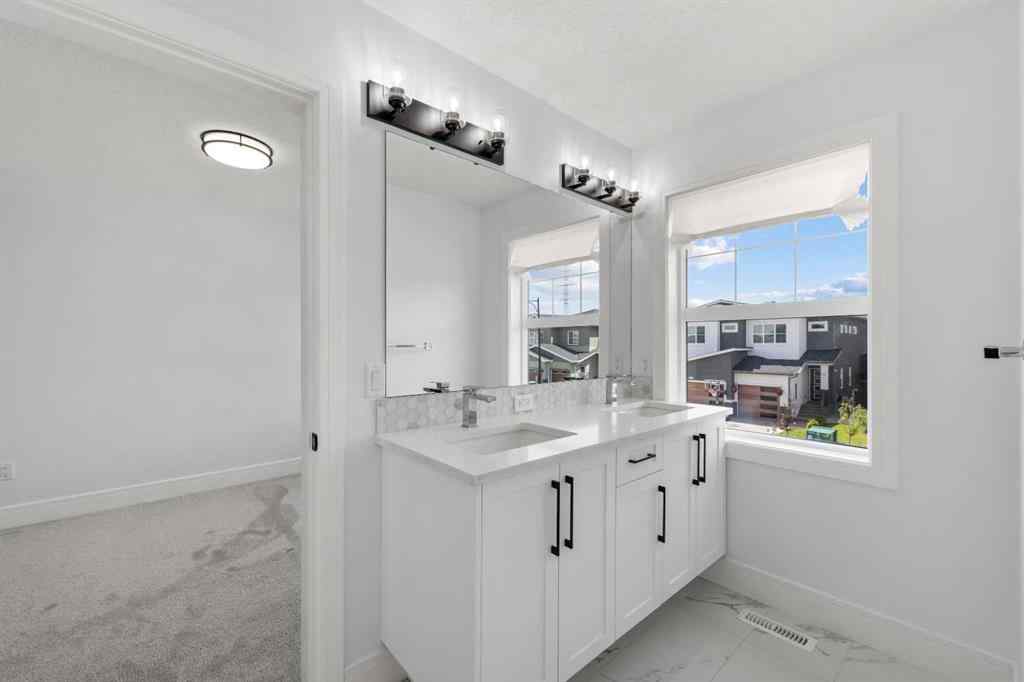 MLS® A2264096 - 33 Waterford Terrace  in Waterford Chestermere, Residential