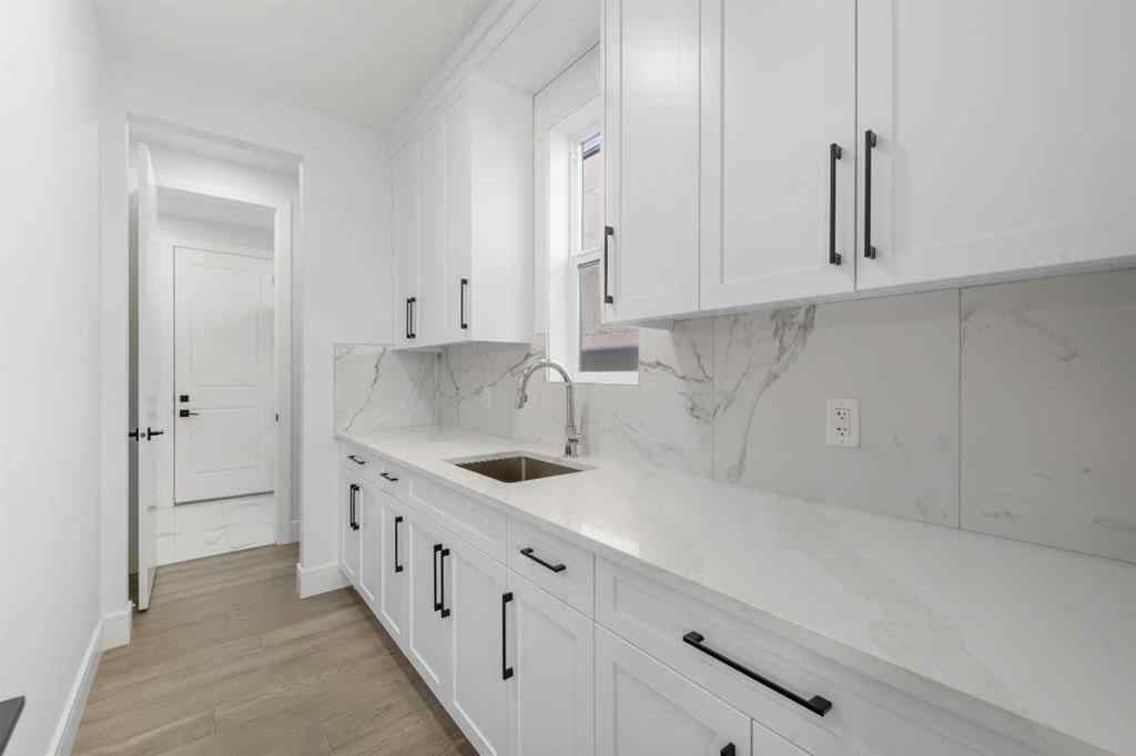 MLS® A2264096 - 33 Waterford Terrace  in Waterford Chestermere, Residential