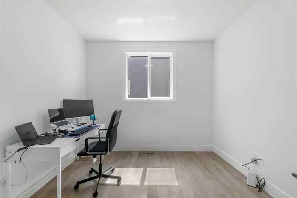 MLS® A2264096 - 33 Waterford Terrace  in Waterford Chestermere, Residential