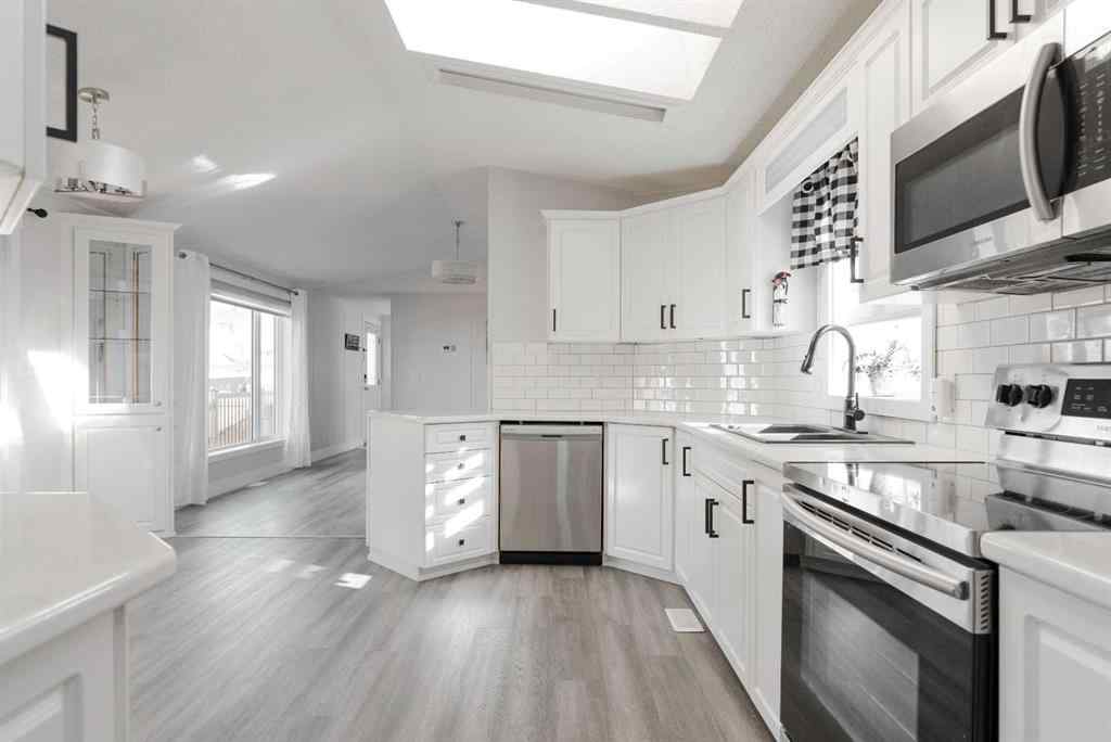 MLS® A2264097 - 148 McKinlay Crescent  in Timberlea Fort McMurray, Residential