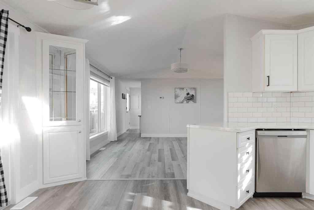 MLS® A2264097 - 148 McKinlay Crescent  in Timberlea Fort McMurray, Residential