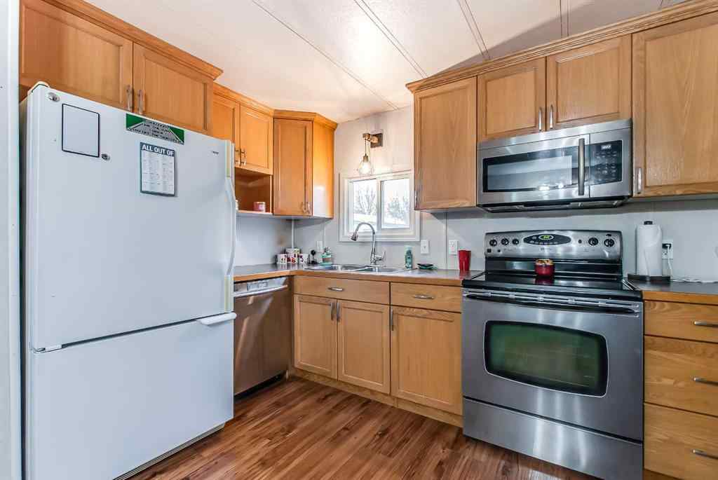 MLS® A2264098 - 267 Fleet Street SW in SW Hill Medicine Hat, Mobile