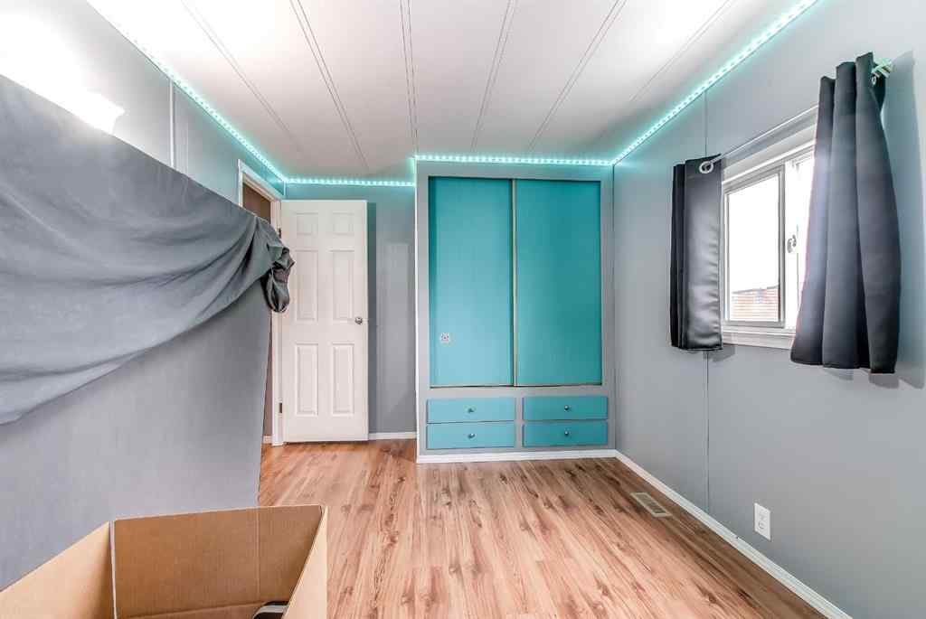 MLS® A2264098 - 267 Fleet Street SW in SW Hill Medicine Hat, Mobile