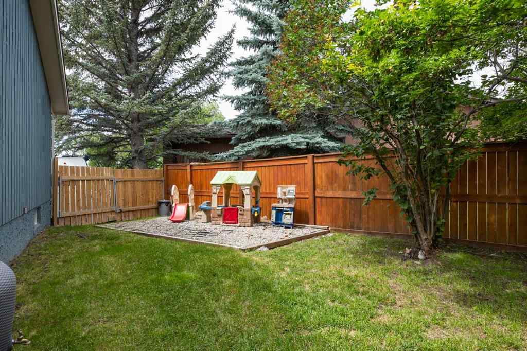 MLS® A2264112 - 16 Deer Ridge Court SE in Deer Ridge Calgary, Residential