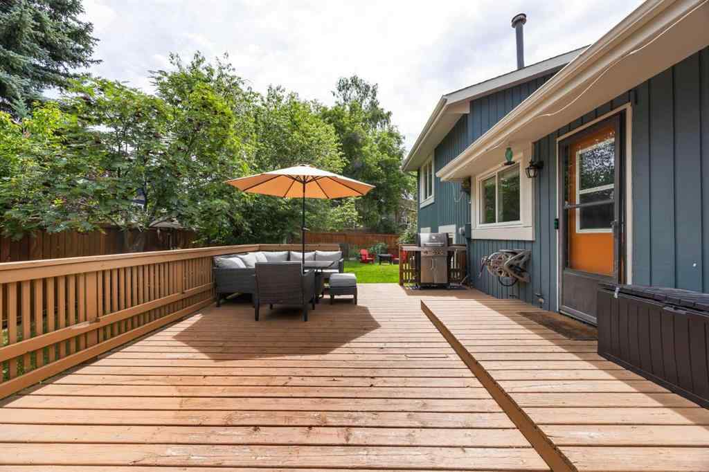 MLS® A2264112 - 16 Deer Ridge Court SE in Deer Ridge Calgary, Residential