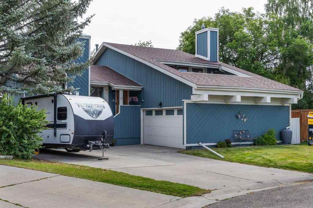 MLS® A2264112 - 16 Deer Ridge Court SE in Deer Ridge Calgary, Residential