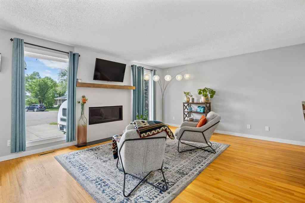 MLS® A2264112 - 16 Deer Ridge Court SE in Deer Ridge Calgary, Residential