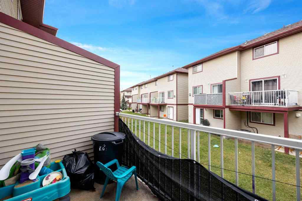 MLS® A2264114 - Unit #7 220 Swanson Crescent  in Timberlea Fort McMurray, Residential