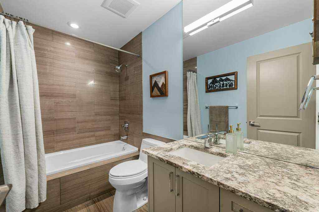 MLS® A2264115 - Unit #2 1926 36 Street SW in Killarney/Glengarry Calgary, Residential