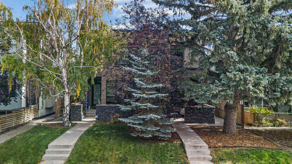 MLS® A2264115 - Unit #2 1926 36 Street SW in Killarney/Glengarry Calgary, Residential