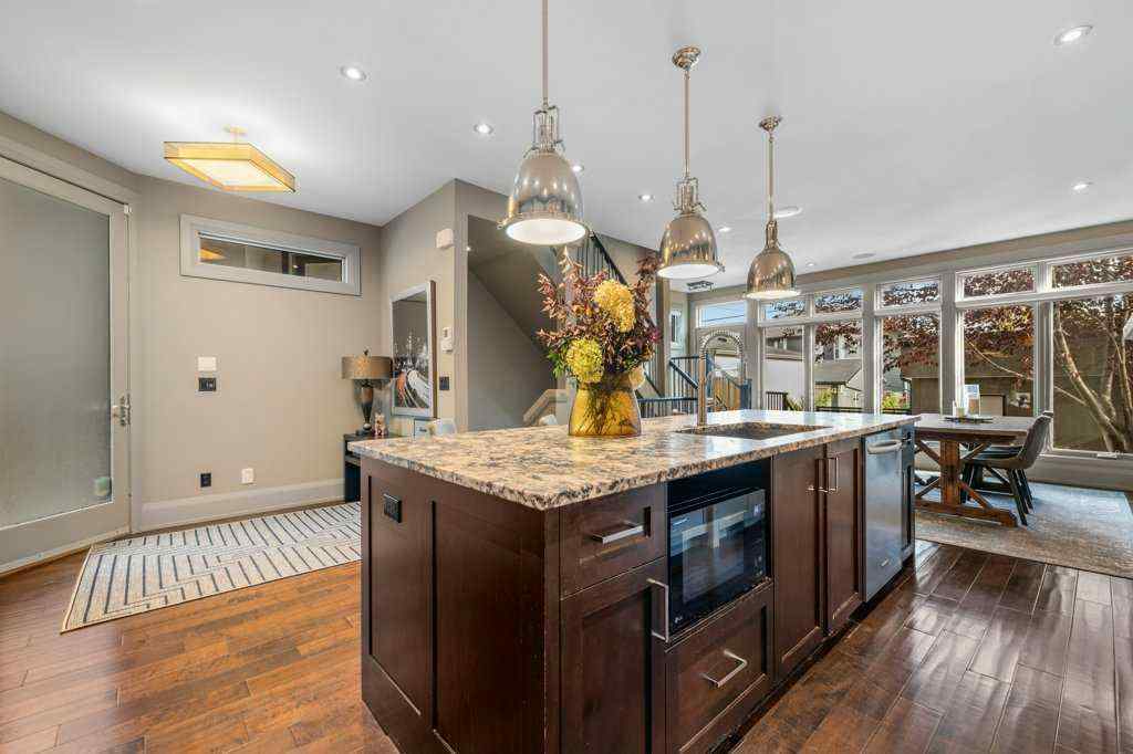 MLS® A2264115 - Unit #2 1926 36 Street SW in Killarney/Glengarry Calgary, Residential