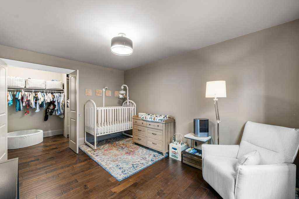 MLS® A2264115 - Unit #2 1926 36 Street SW in Killarney/Glengarry Calgary, Residential