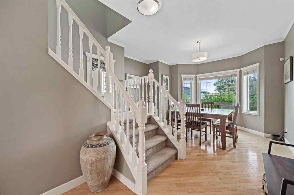 MLS® A2264116 - 2119 21 Avenue SW in Richmond Calgary, Residential