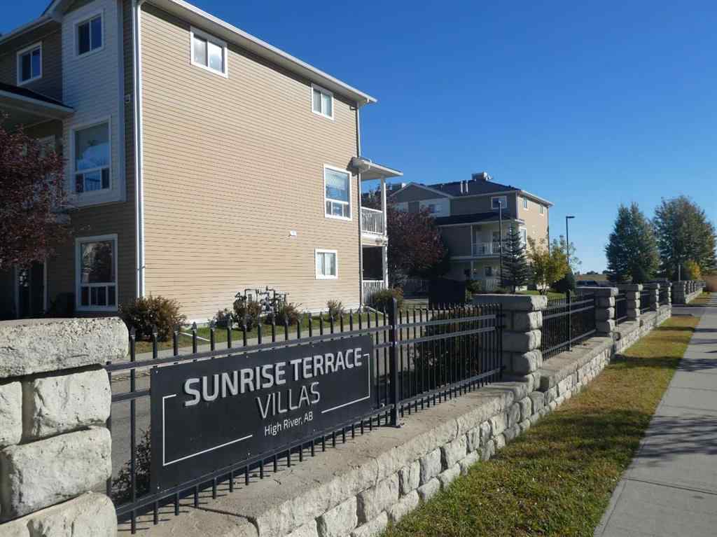 MLS® A2264117 - 310 Sunrise Terrace NE in Sunshine Meadow High River, Residential