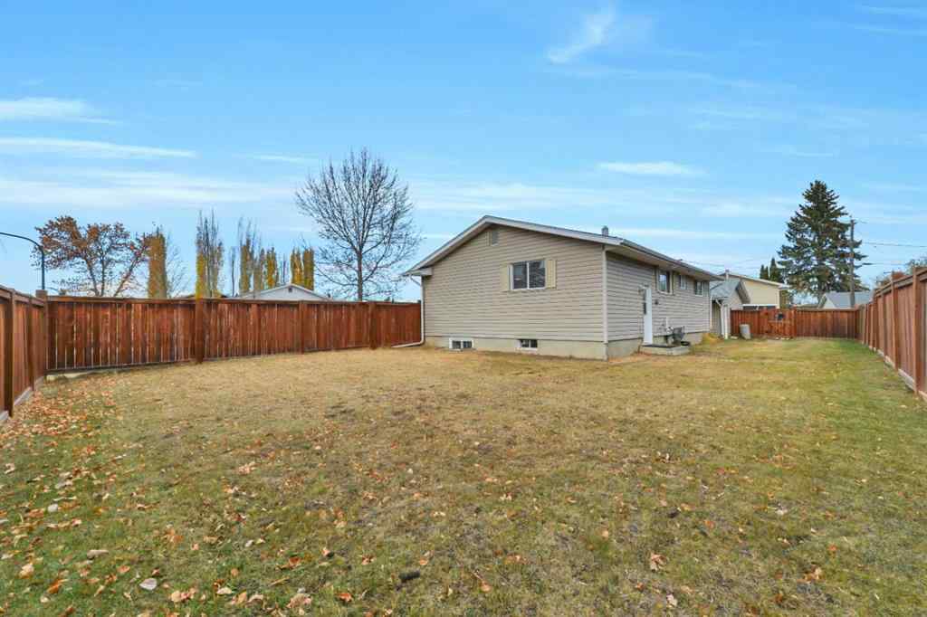 MLS® A2264121 - 11 Fir Street  in Fairview Red Deer, Residential