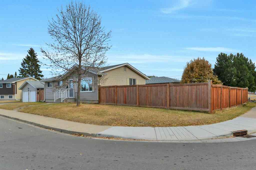 MLS® A2264121 - 11 Fir Street  in Fairview Red Deer, Residential