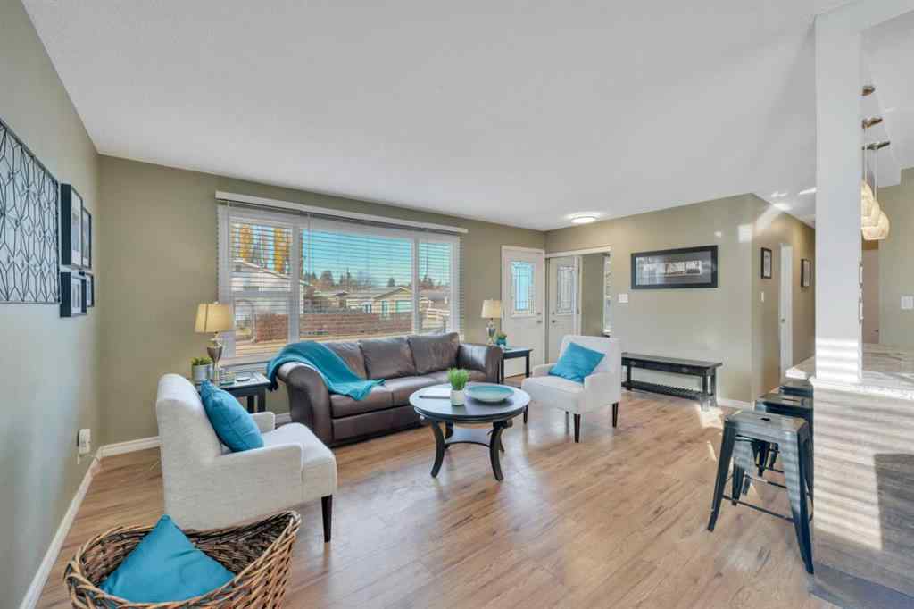 MLS® A2264121 - 11 Fir Street  in Fairview Red Deer, Residential