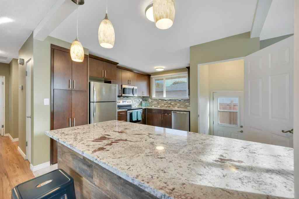 MLS® A2264121 - 11 Fir Street  in Fairview Red Deer, Residential