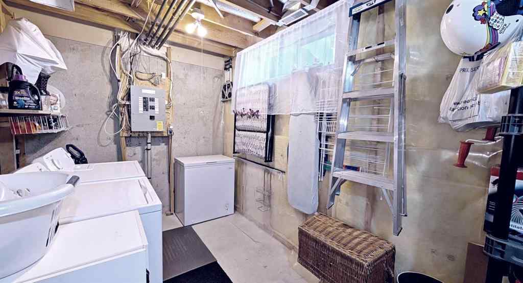 MLS® A2264129 - 12 Shawbrooke Court SW in Shawnessy Calgary, Residential